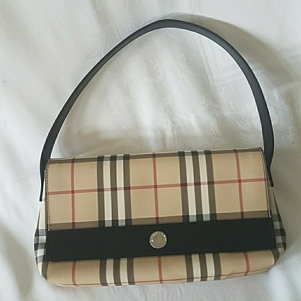 Burberry purse